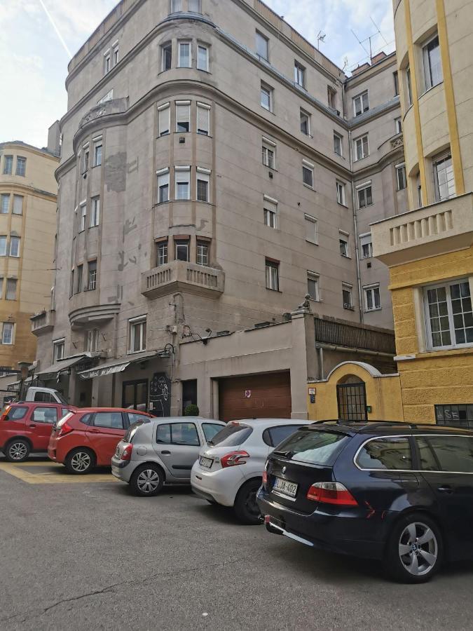 Liberty Bridge Zenta Apartment Budapest Luaran gambar